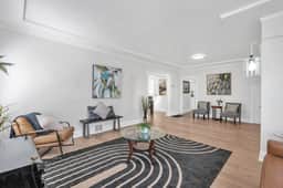 Bay-Area Escape w/ Driveway Parking – Sleeps 8 - Image 2